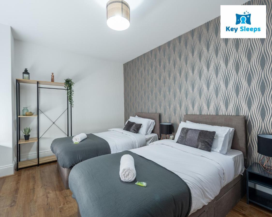 Five Bedroom Spacious Modern House By Keysleeps Short Lets Workington Lake District Beach Exterior foto